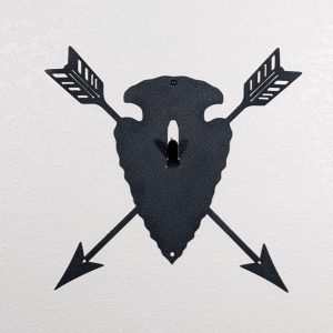 Arrowhead with arrows European skull mount hanger. Black color without a skull.